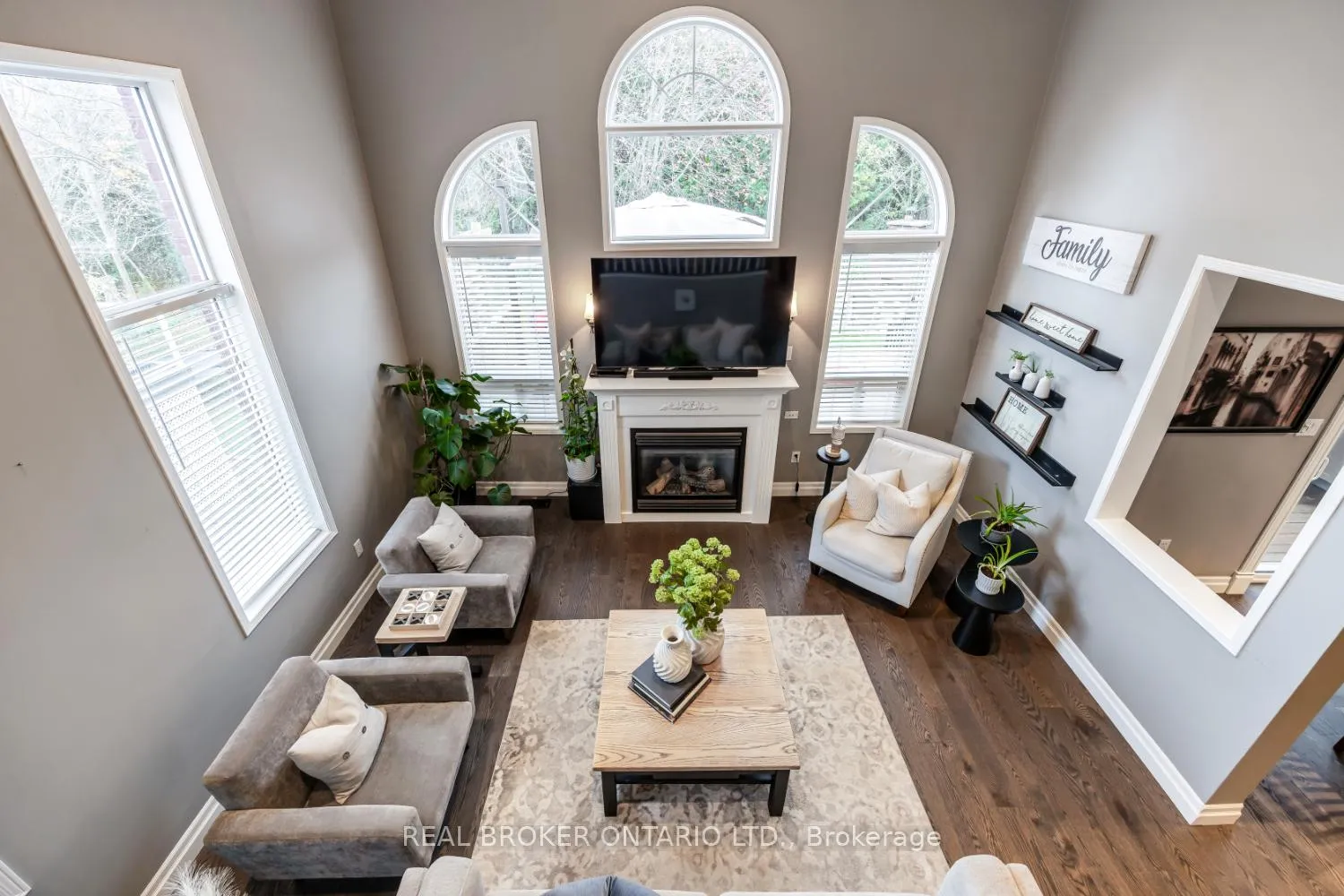 Photo 14 of 61 Bloom Avenue, Clarington, Newcastle — HOMEH