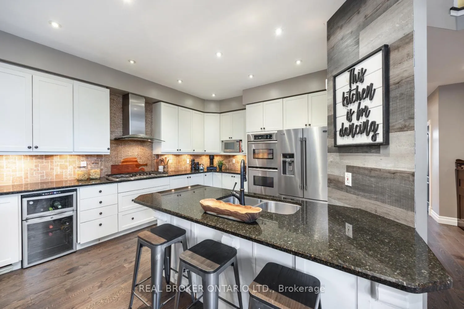 Photo 17 of 61 Bloom Avenue, Clarington, Newcastle — HOMEH