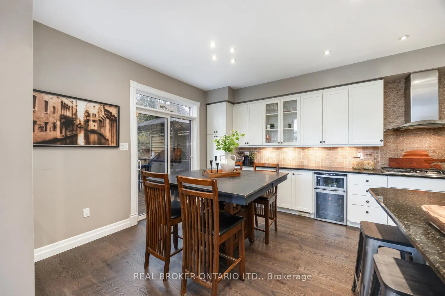 Photo 23 of 61 Bloom Avenue, Clarington, Newcastle — HOMEH