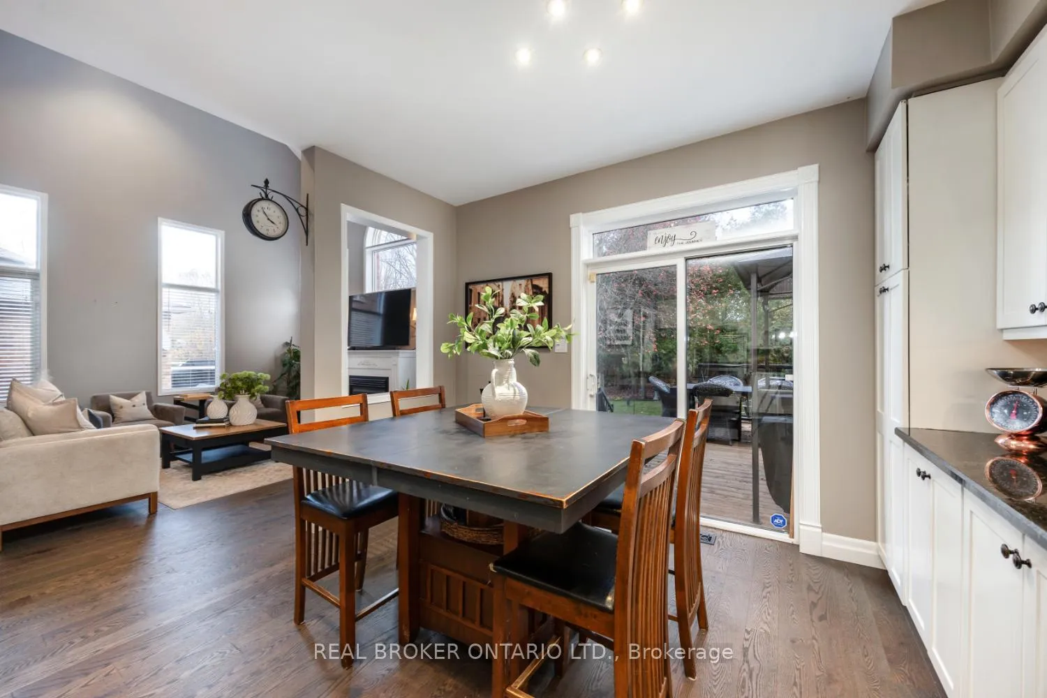 Photo 24 of 61 Bloom Avenue, Clarington, Newcastle — HOMEH