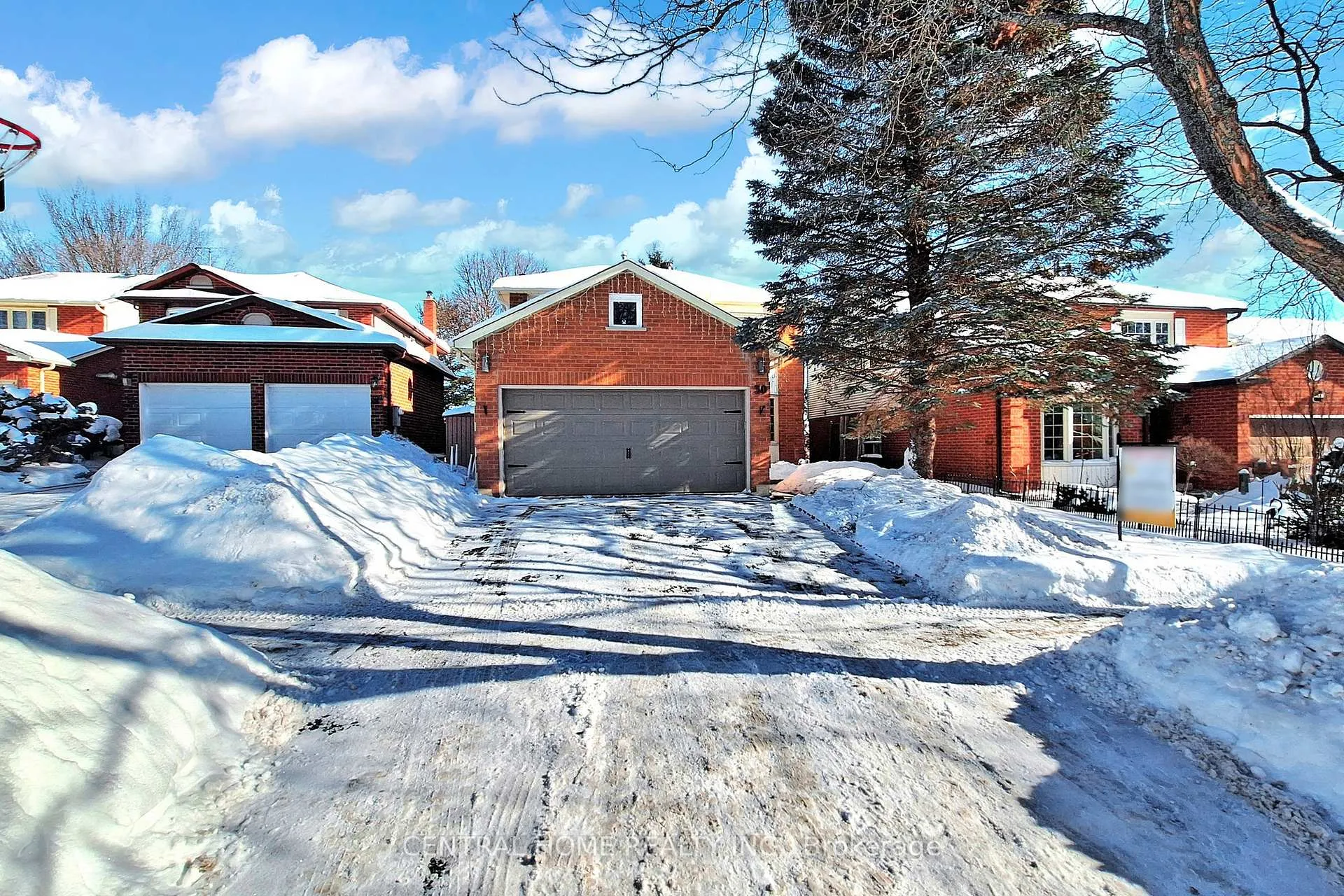 Front of 30 Moffat Crescent E