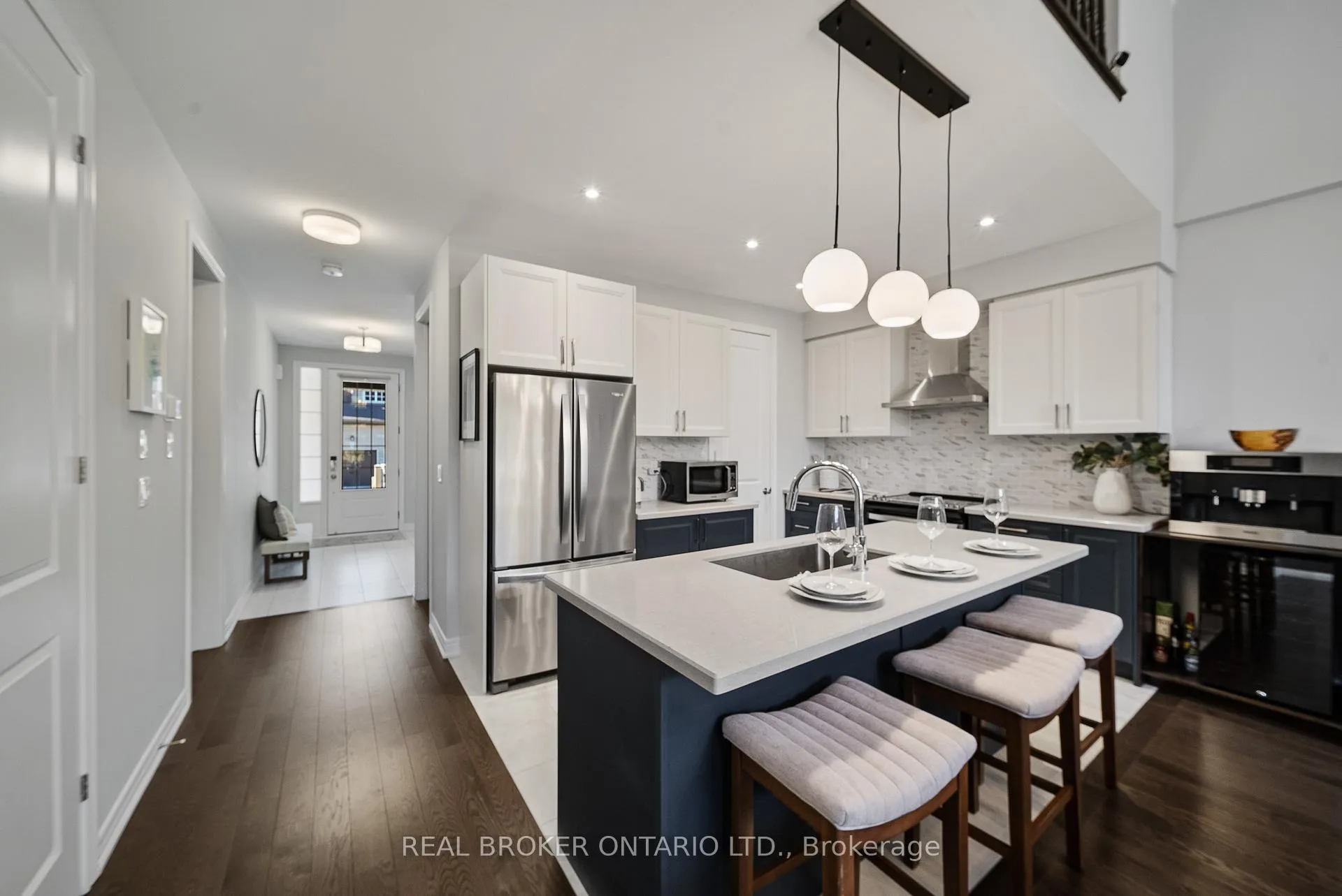 Photo 10 of 11 Howard Williams Court, Uxbridge — HOMEH