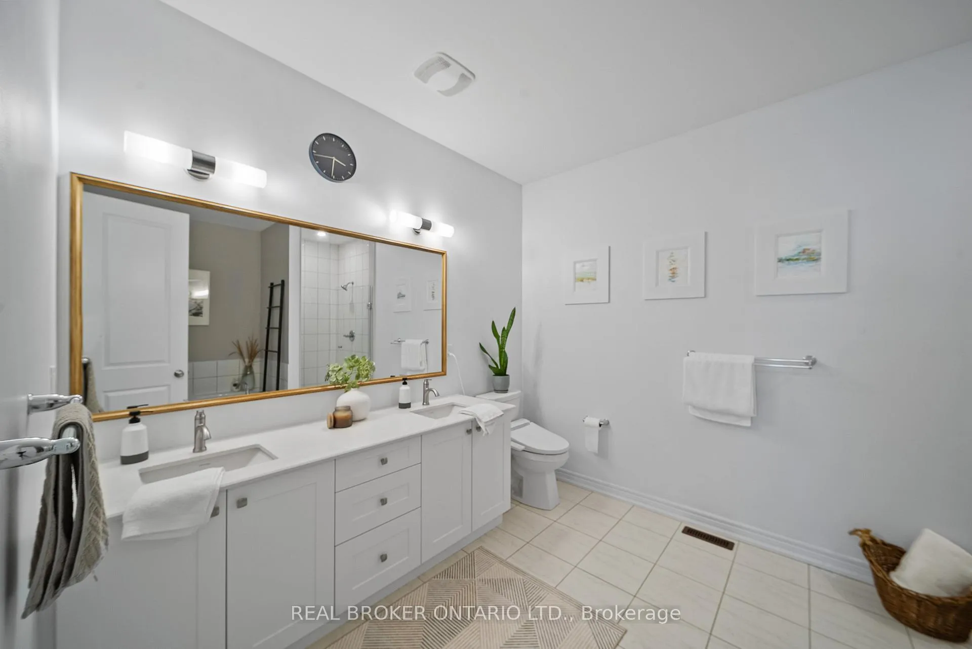 Photo 21 of 11 Howard Williams Court, Uxbridge — HOMEH