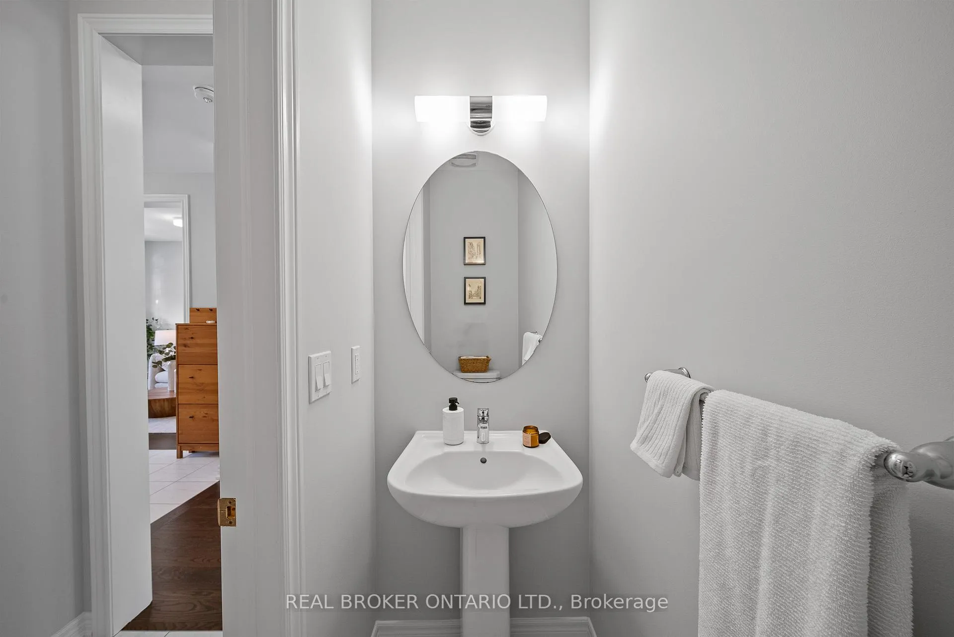 Photo 25 of 11 Howard Williams Court, Uxbridge — HOMEH