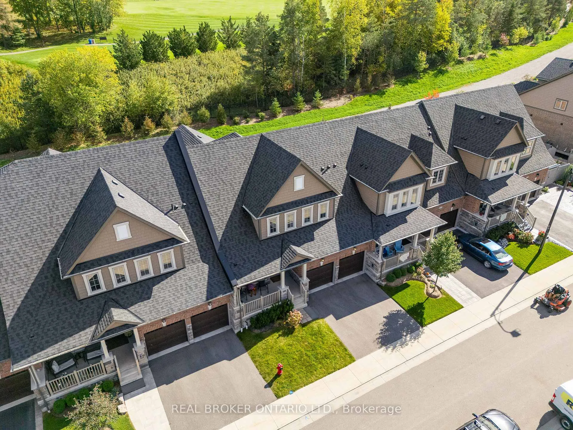 Photo 40 of 11 Howard Williams Court, Uxbridge — HOMEH