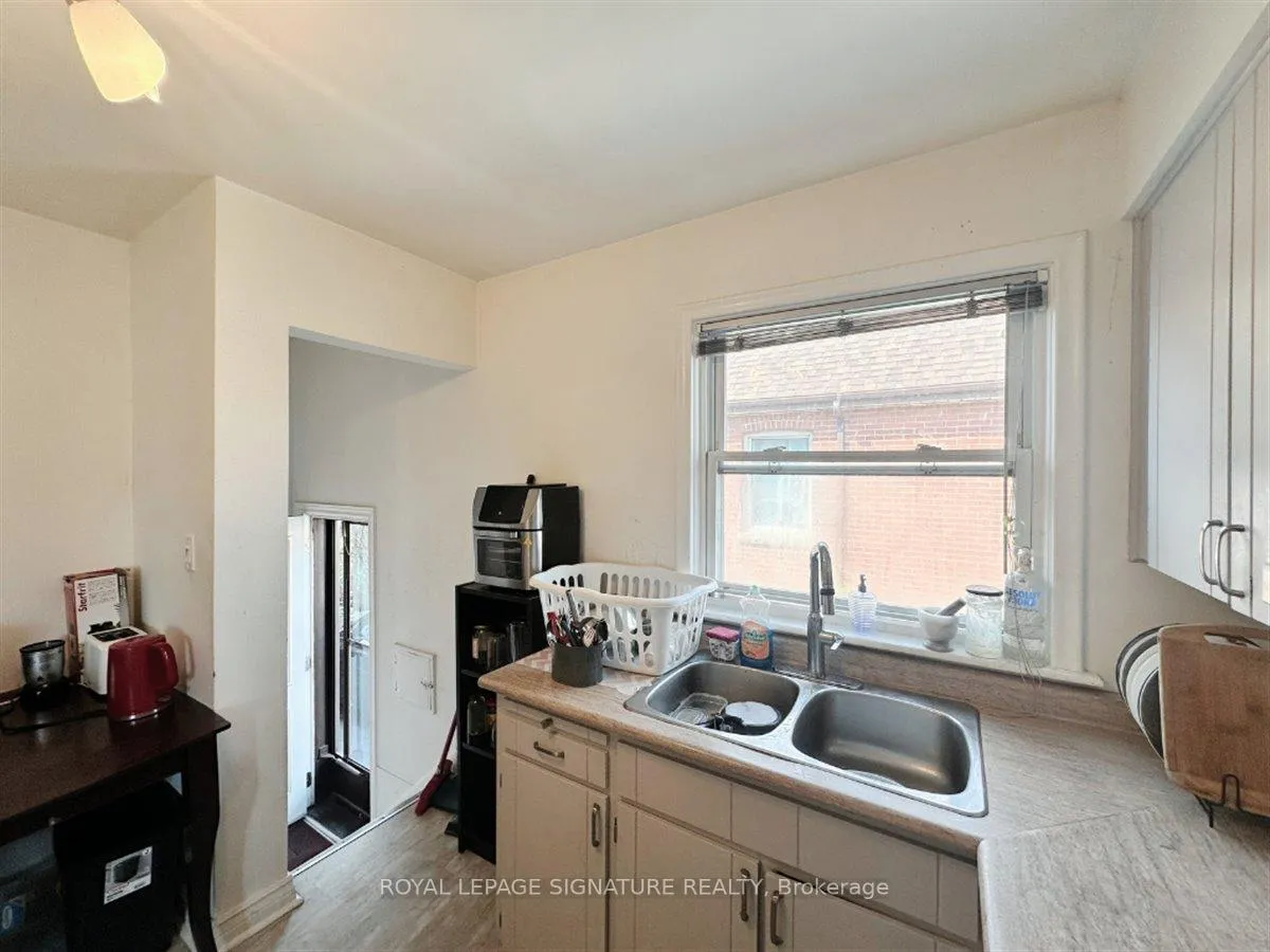Photo 7 of 630 Fennell Avenue E, Hamilton, Burkholme — HOMEH