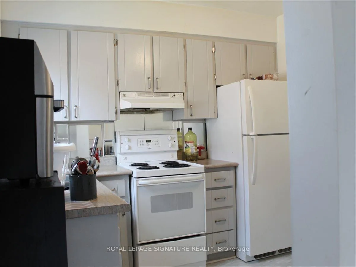 Photo 9 of 630 Fennell Avenue E, Hamilton, Burkholme — HOMEH