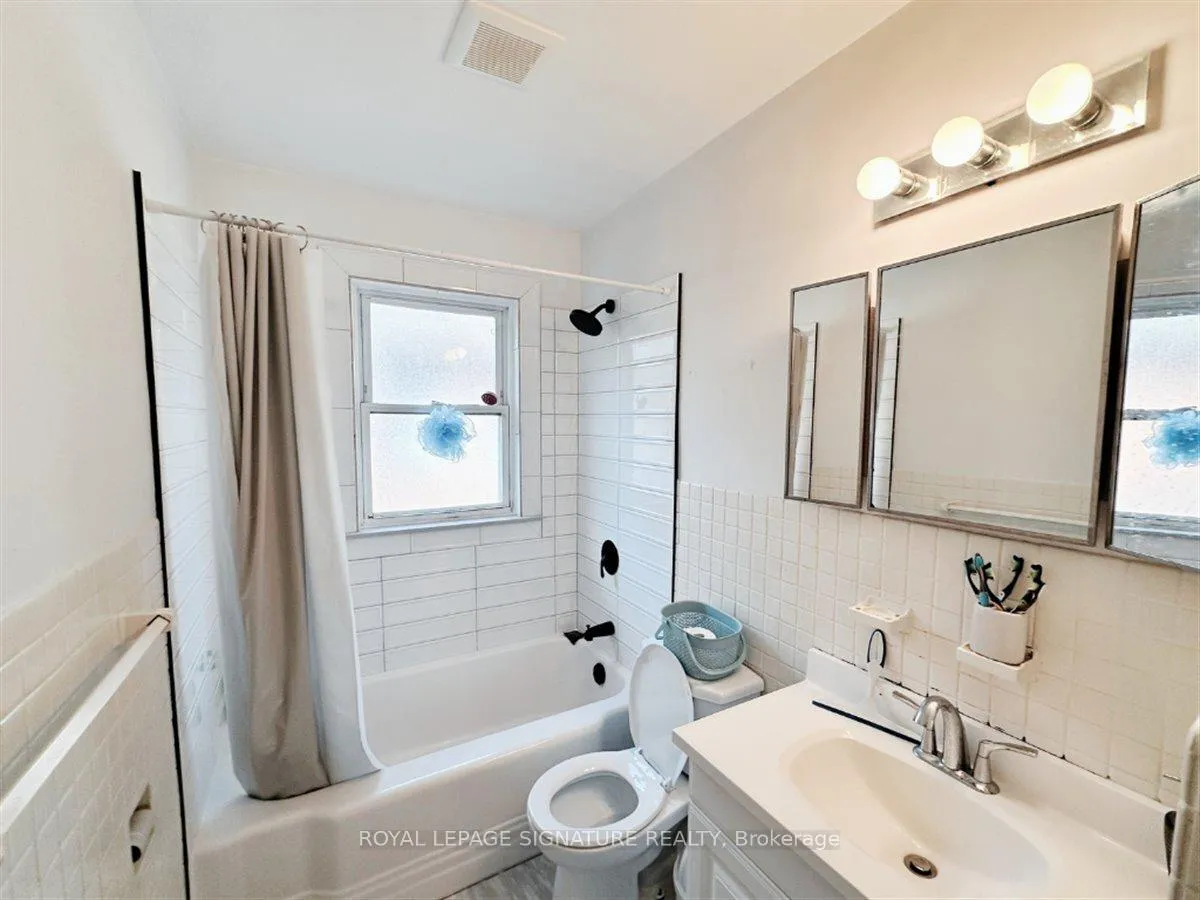 Photo 11 of 630 Fennell Avenue E, Hamilton, Burkholme — HOMEH