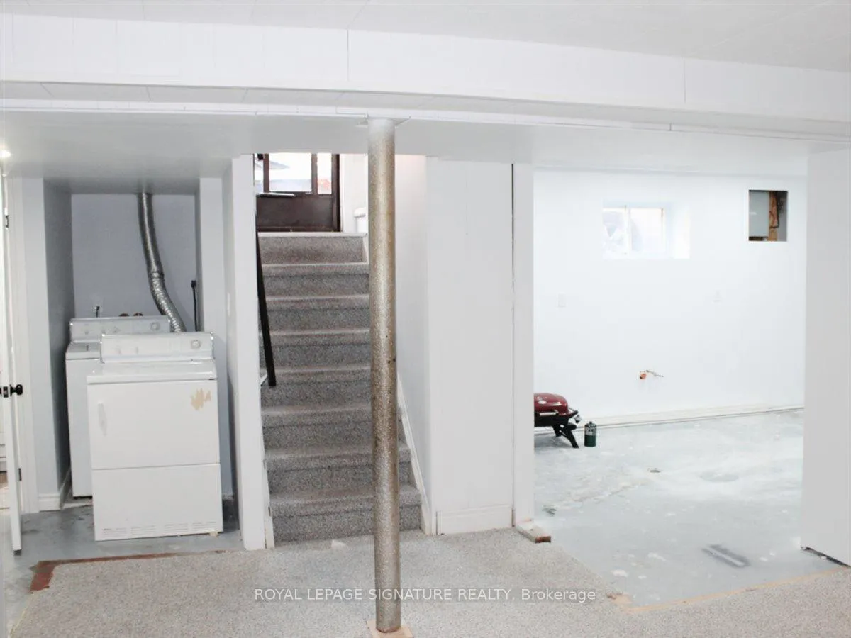 Photo 16 of 630 Fennell Avenue E, Hamilton, Burkholme — HOMEH