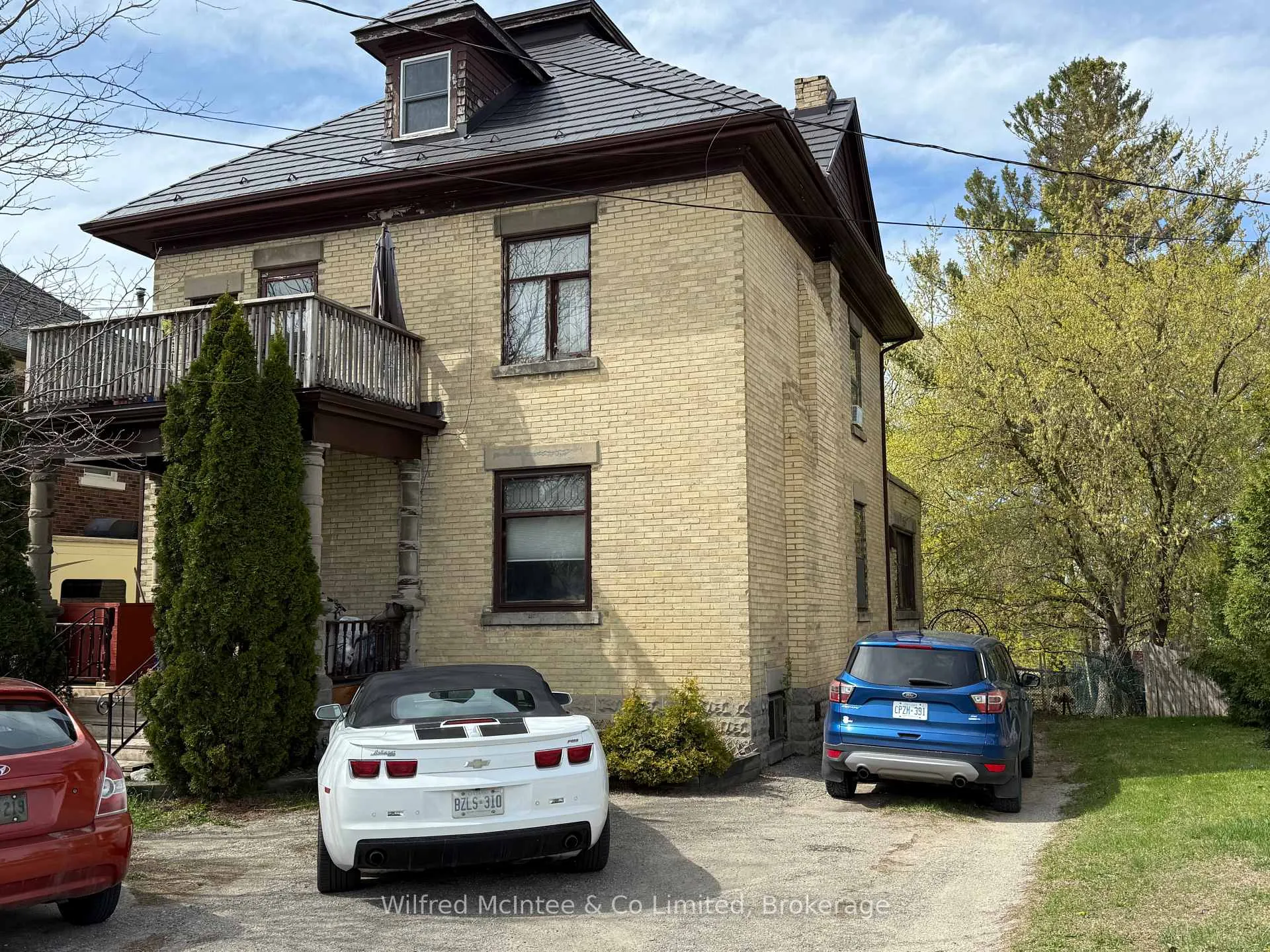 Front of 570 10th. Street
