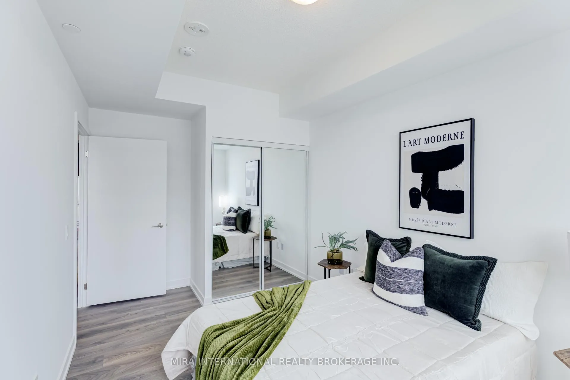 Photo 14 of Unit 2704, 1435 Celebration Drive S, Pickering, Bay Ridges — HOMEH