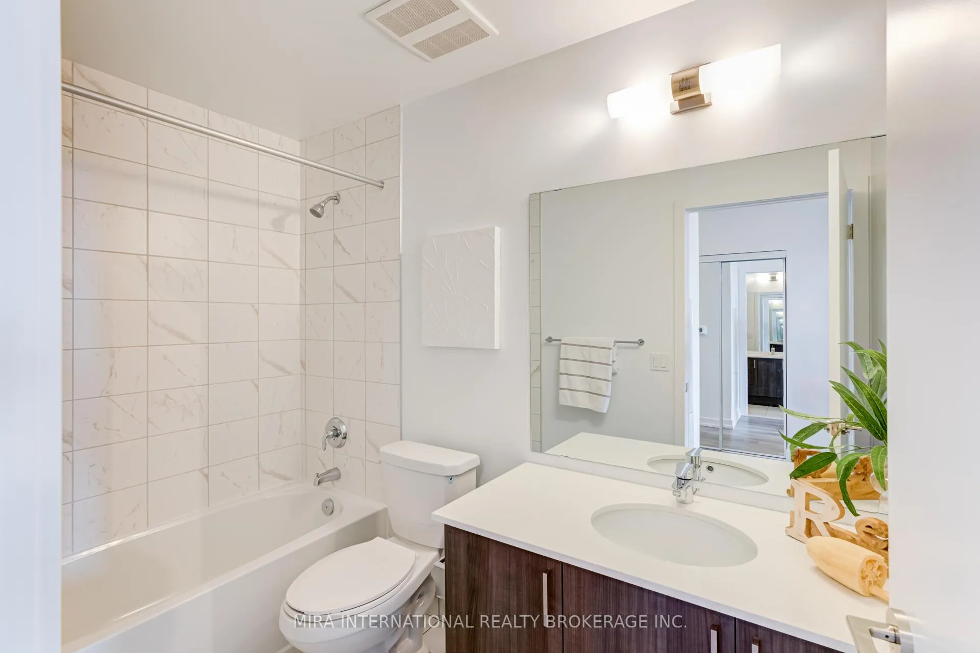Photo 22 of Unit 2704, 1435 Celebration Drive S, Pickering, Bay Ridges — HOMEH