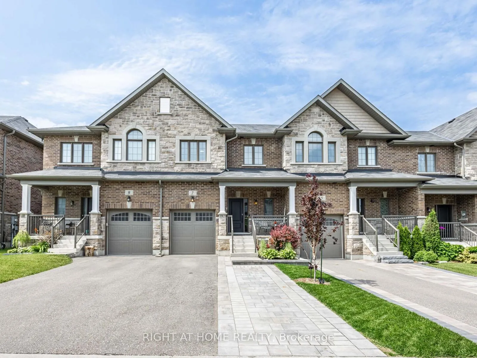 Photo 1 of 7 Harry Thornton Lane, Uxbridge — HOMEH