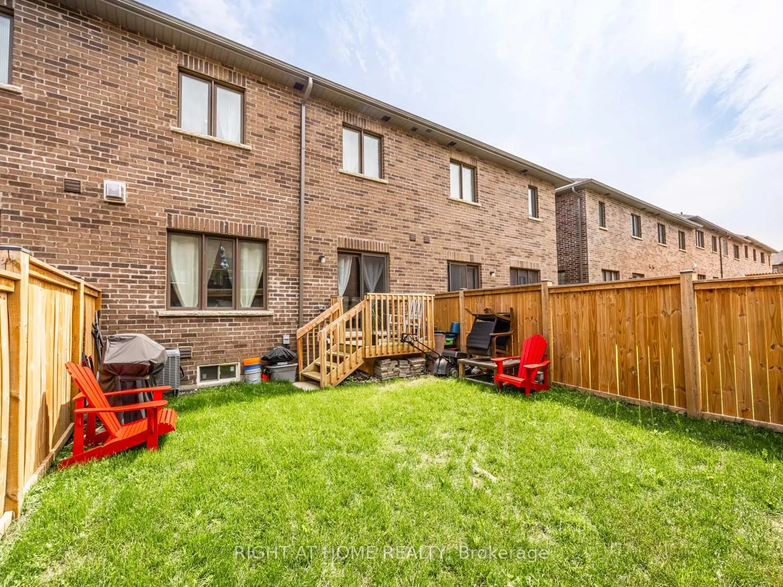 Photo 37 of 7 Harry Thornton Lane, Uxbridge — HOMEH