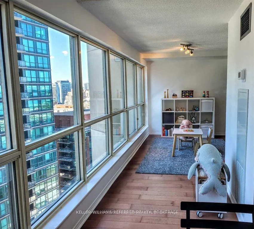 Photo 4 of Unit 2208, 25 The Esplanade, Toronto, Waterfront Communities — HOMEH