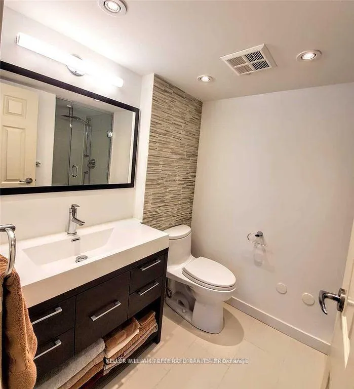 Photo 14 of Unit 2208, 25 The Esplanade, Toronto, Waterfront Communities — HOMEH