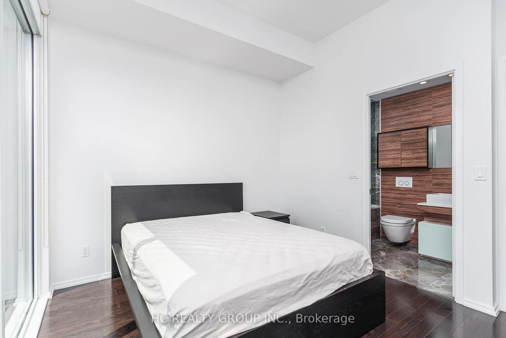 Photo 5 of Unit 3503, 75 St Nicholas Street, Toronto, Bay Street Corridor — HOMEH