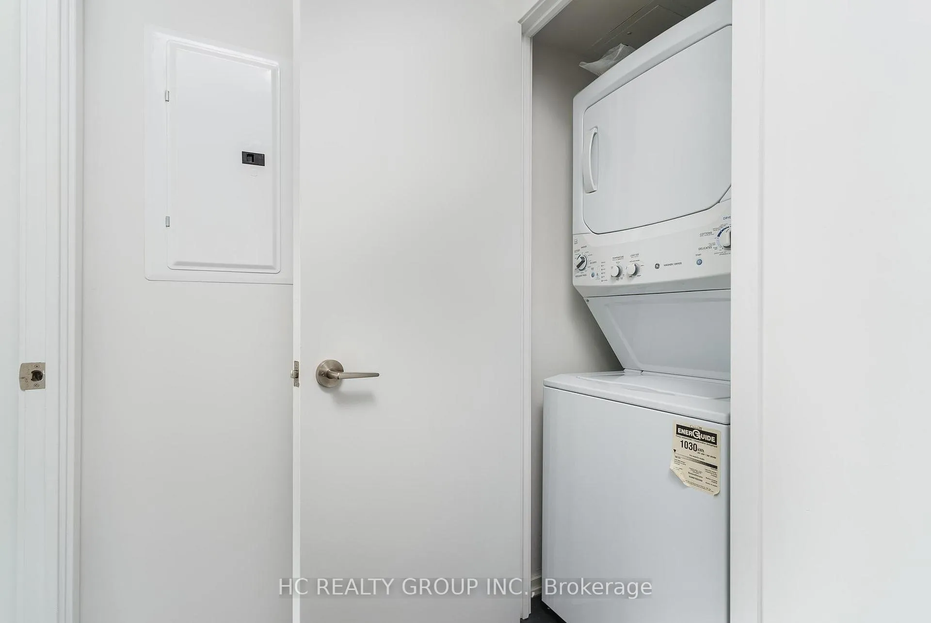 Photo 11 of Unit 3503, 75 St Nicholas Street, Toronto, Bay Street Corridor — HOMEH