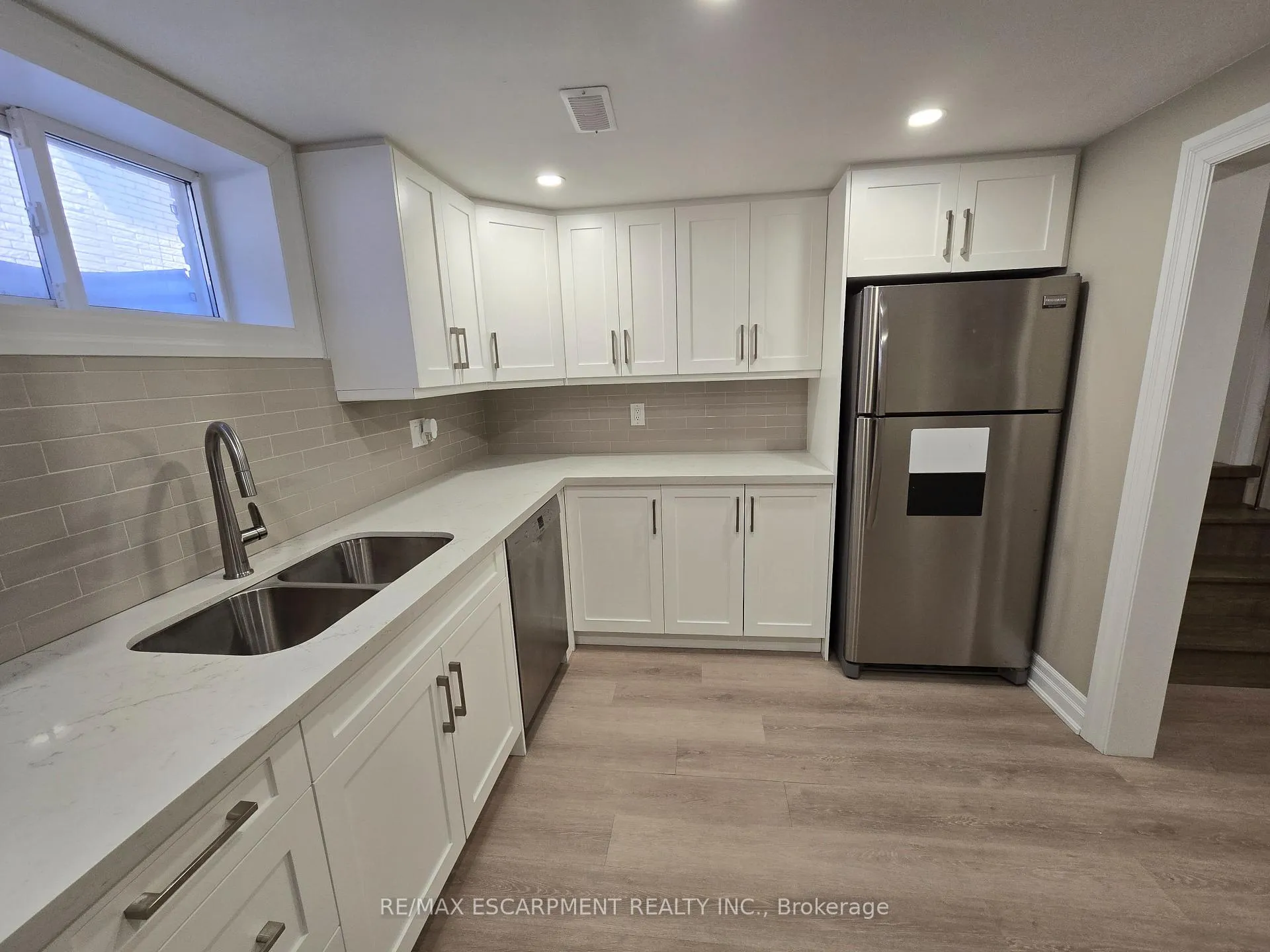 Photo 14 of 60 Nugent Drive, Hamilton, Kentley — HOMEH