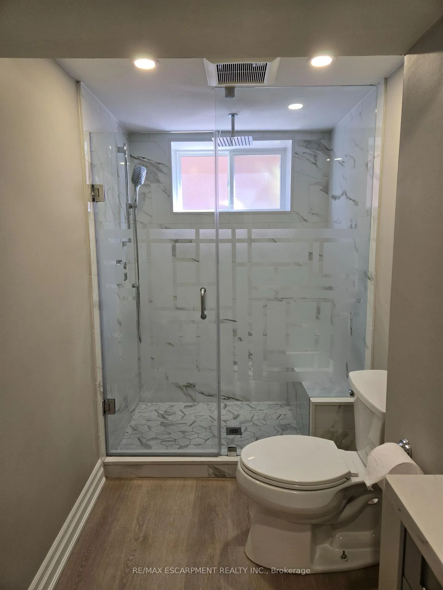 Photo 16 of 60 Nugent Drive, Hamilton, Kentley — HOMEH