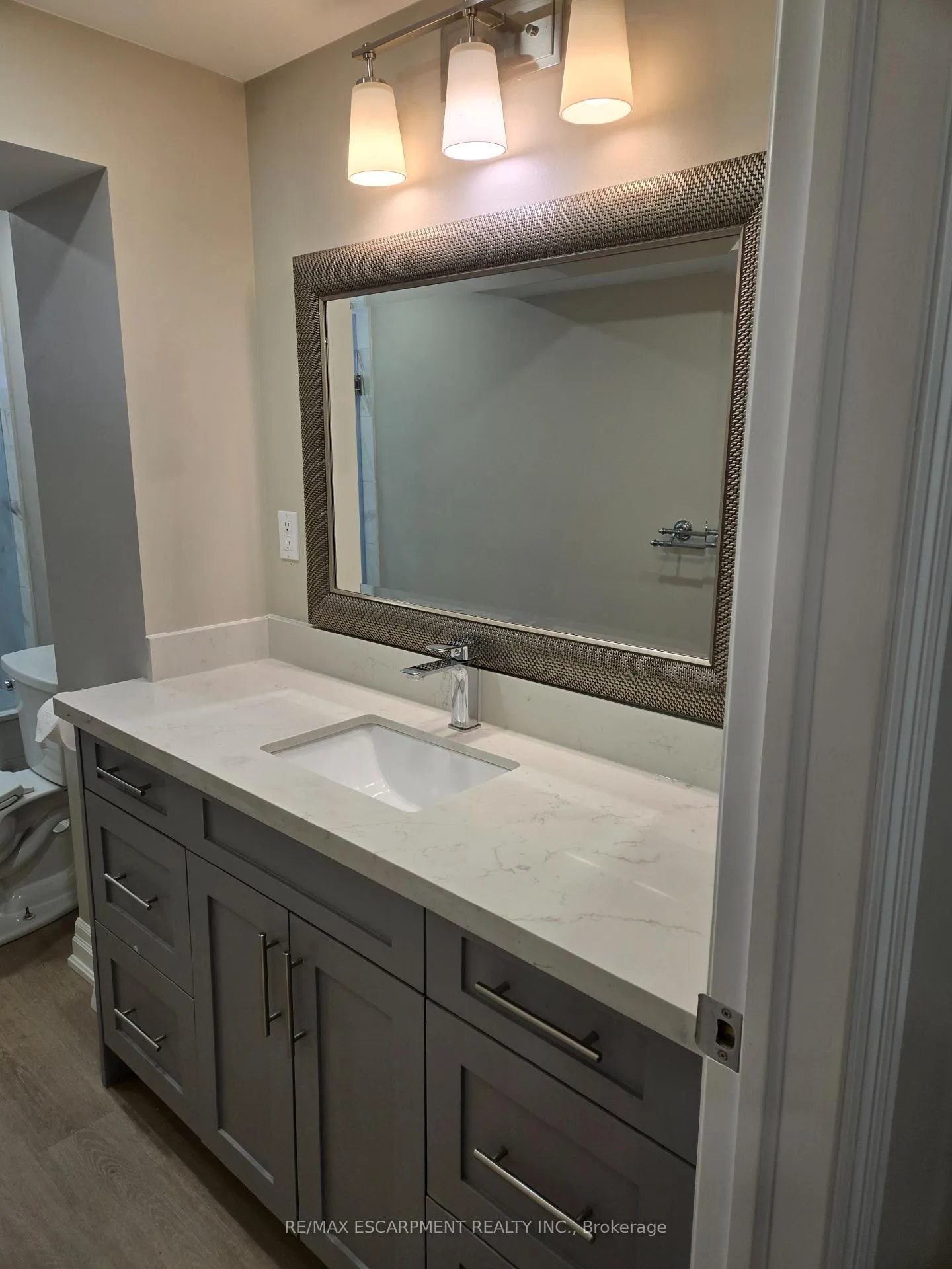 Photo 18 of 60 Nugent Drive, Hamilton, Kentley — HOMEH