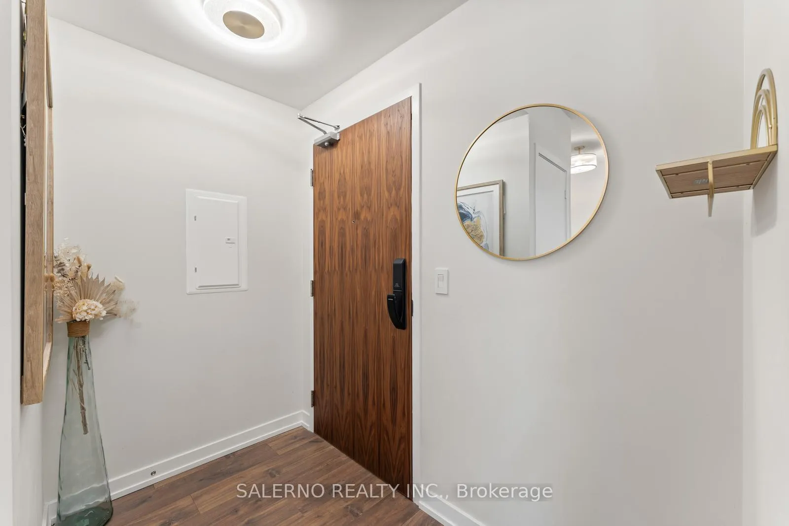 Photo 7 of Unit 311, 50 Ann Street, Caledon, Bolton West — HOMEH