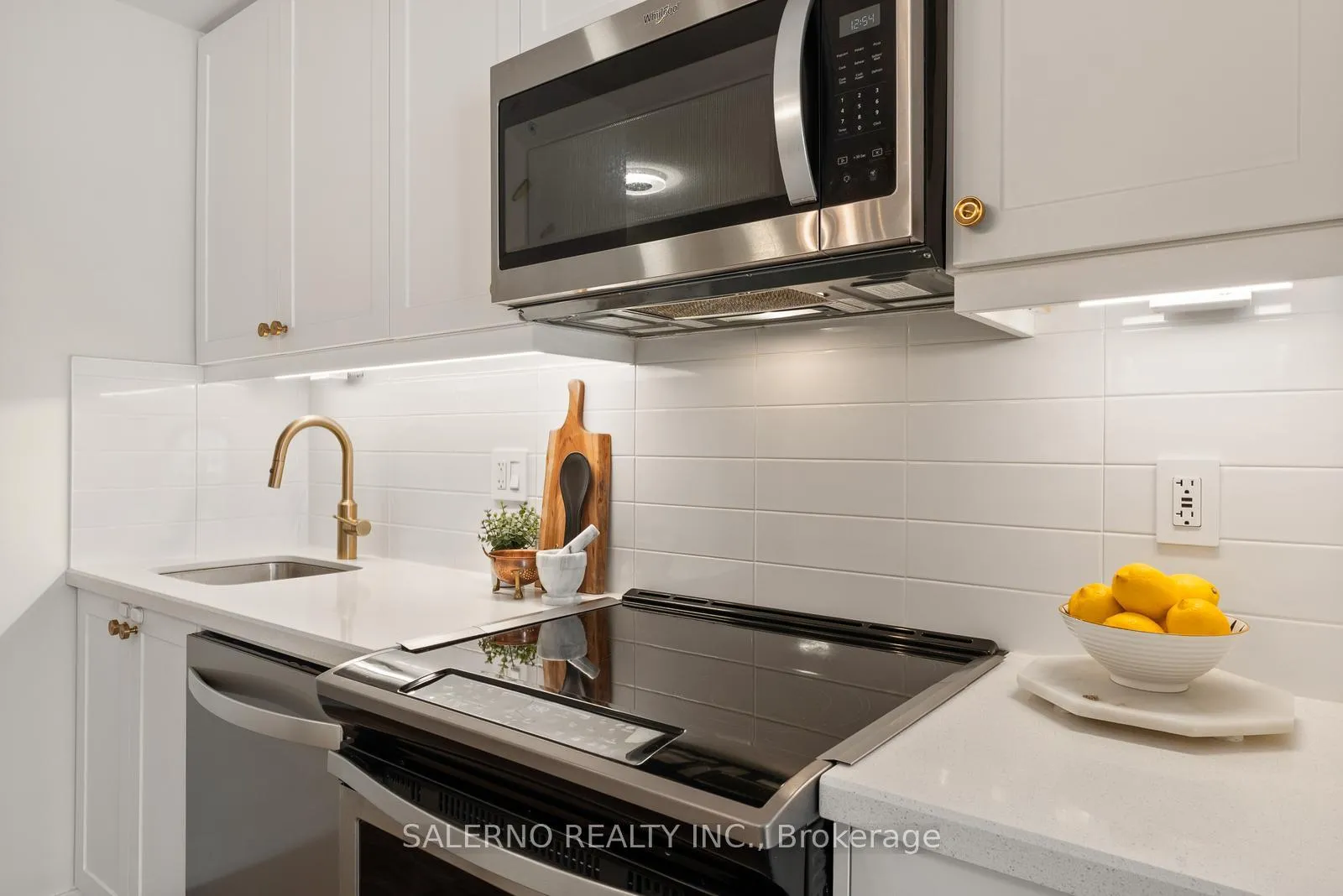 Photo 14 of Unit 311, 50 Ann Street, Caledon, Bolton West — HOMEH