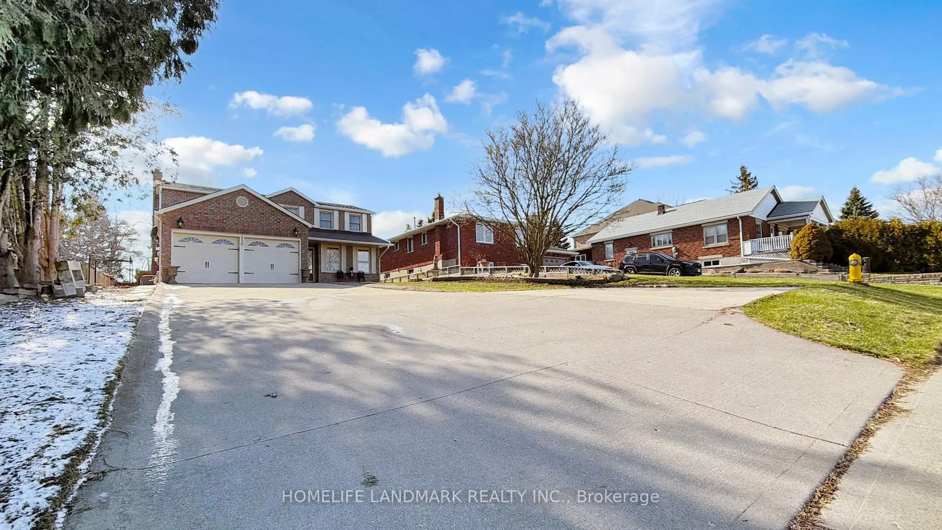 Photo 4 of 330 Guelph Avenue, Cambridge, Silver Heights — HOMEH