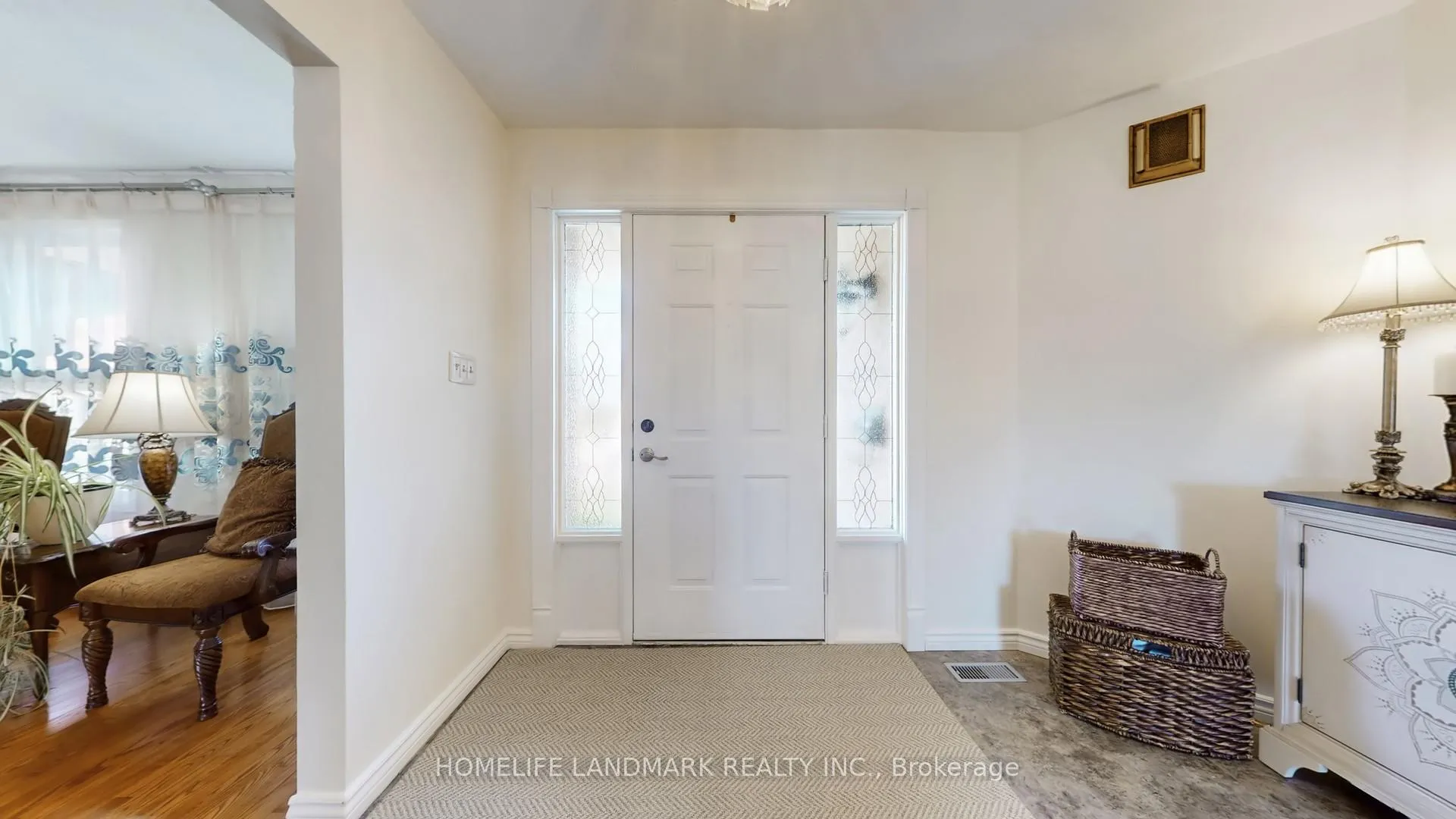 Photo 5 of 330 Guelph Avenue, Cambridge, Silver Heights — HOMEH