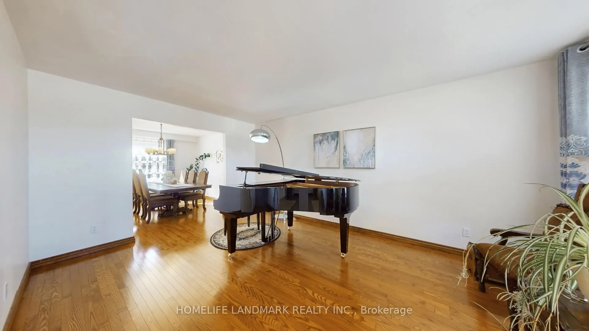 Photo 13 of 330 Guelph Avenue, Cambridge, Silver Heights — HOMEH