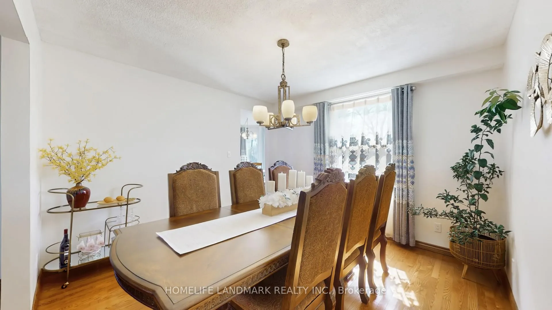 Photo 14 of 330 Guelph Avenue, Cambridge, Silver Heights — HOMEH