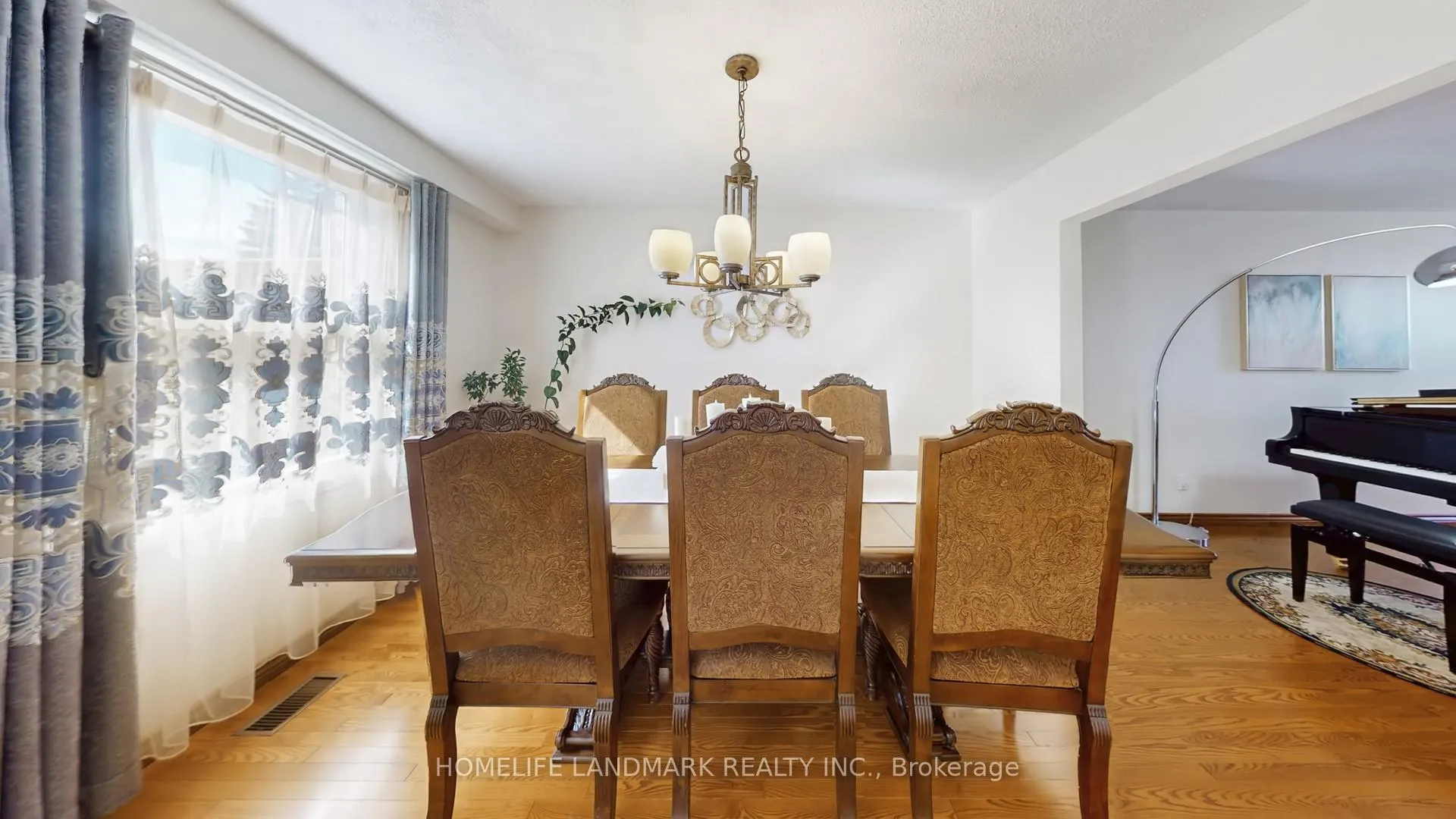 Photo 15 of 330 Guelph Avenue, Cambridge, Silver Heights — HOMEH