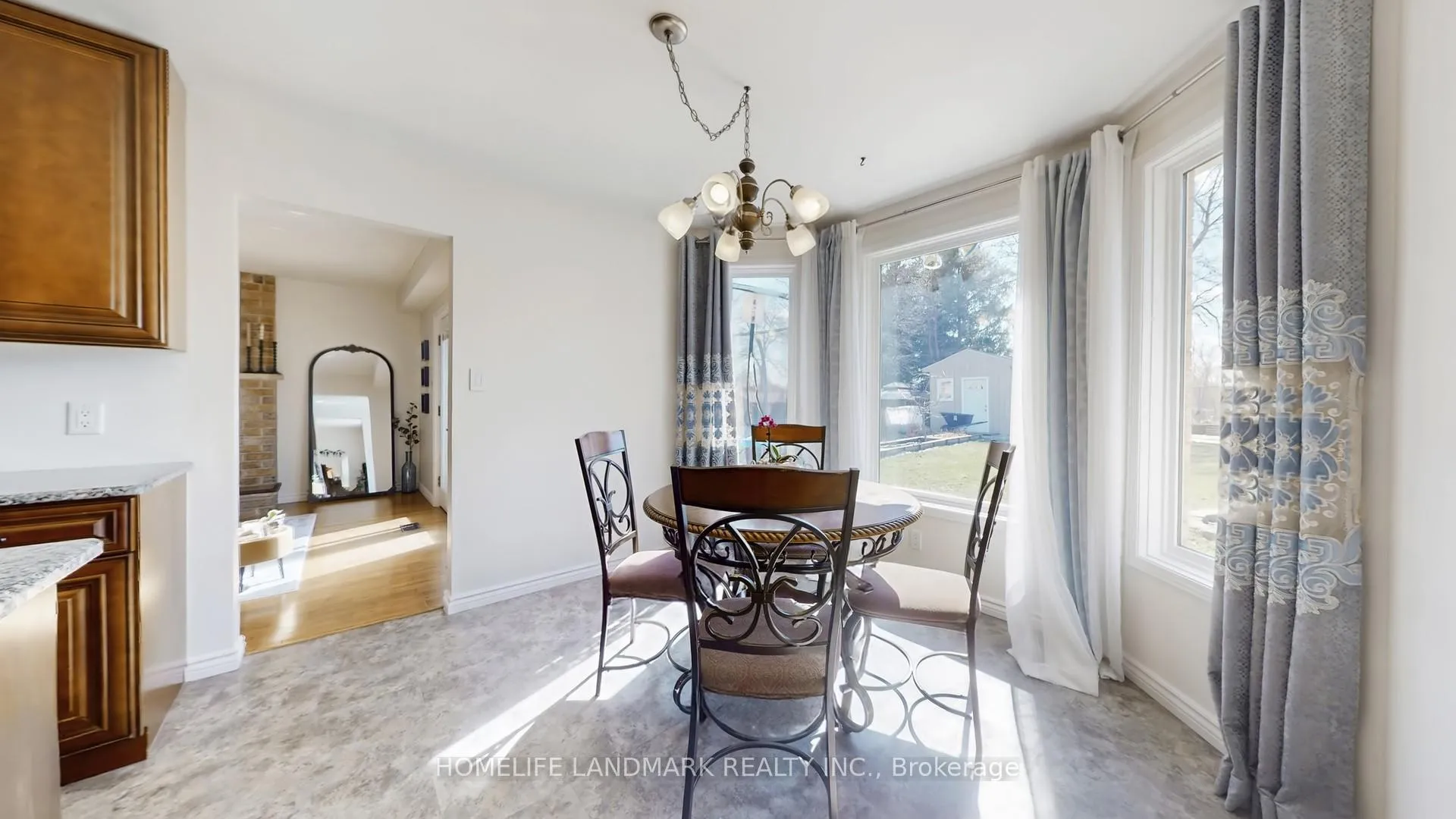 Photo 19 of 330 Guelph Avenue, Cambridge, Silver Heights — HOMEH