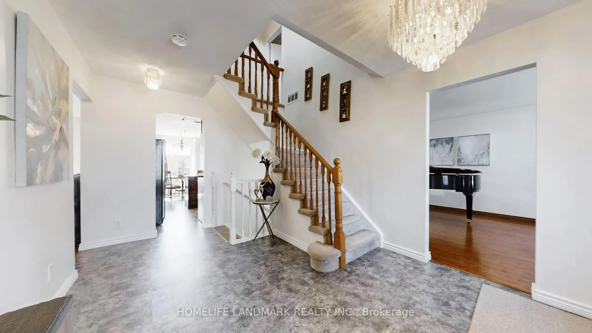 Photo 23 of 330 Guelph Avenue, Cambridge, Silver Heights — HOMEH