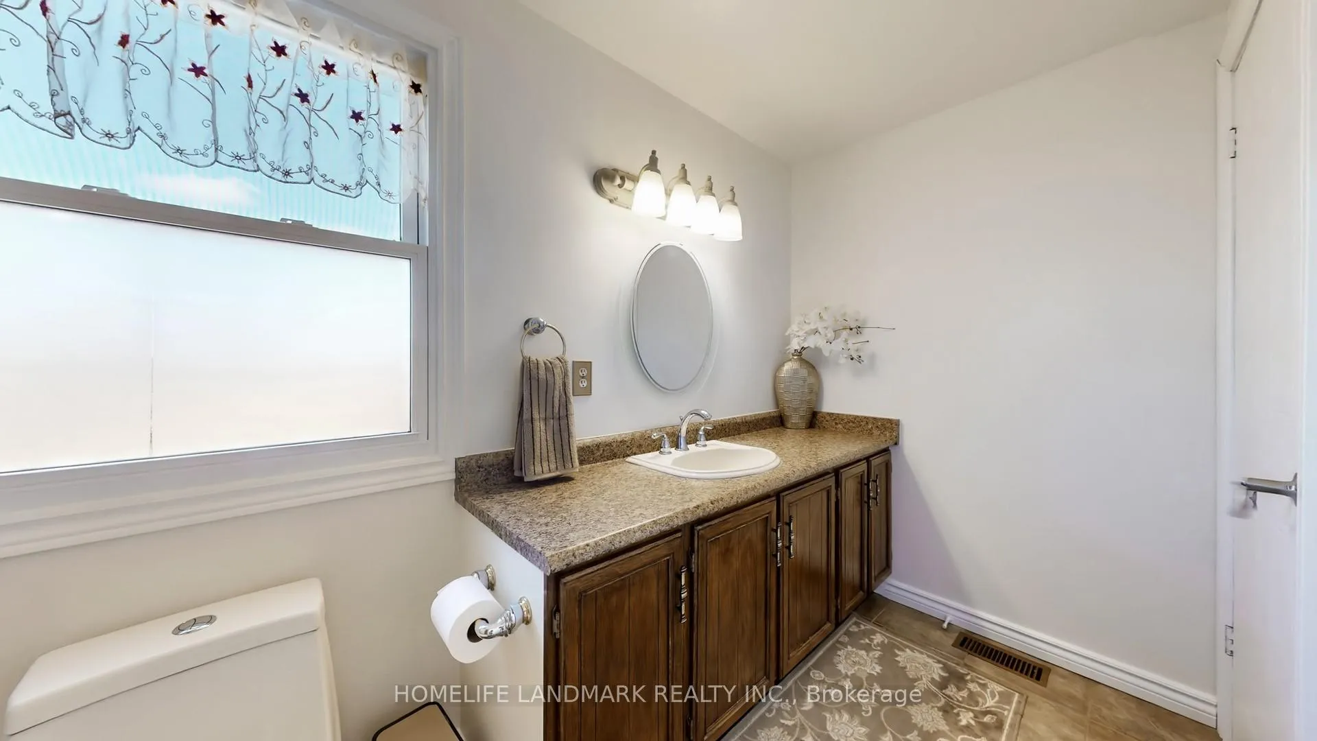 Photo 34 of 330 Guelph Avenue, Cambridge, Silver Heights — HOMEH