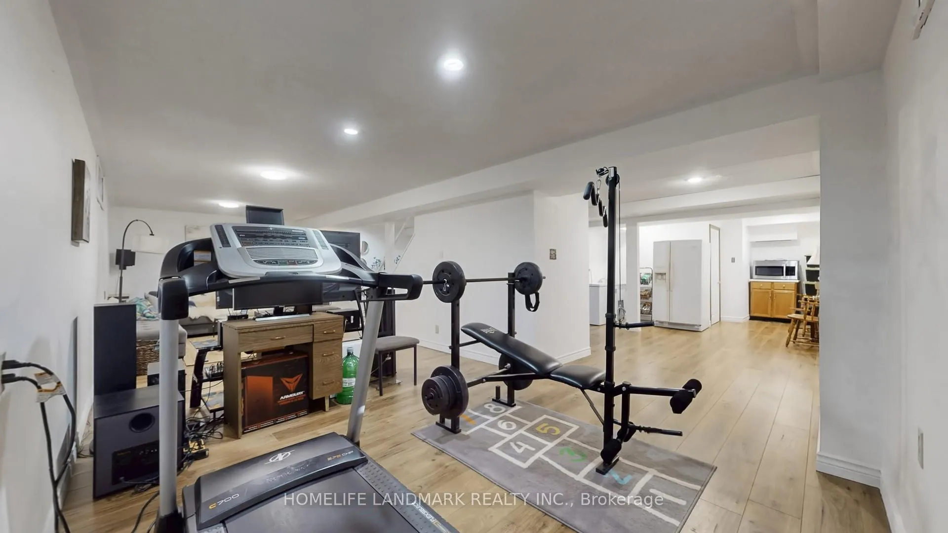 Photo 41 of 330 Guelph Avenue, Cambridge, Silver Heights — HOMEH