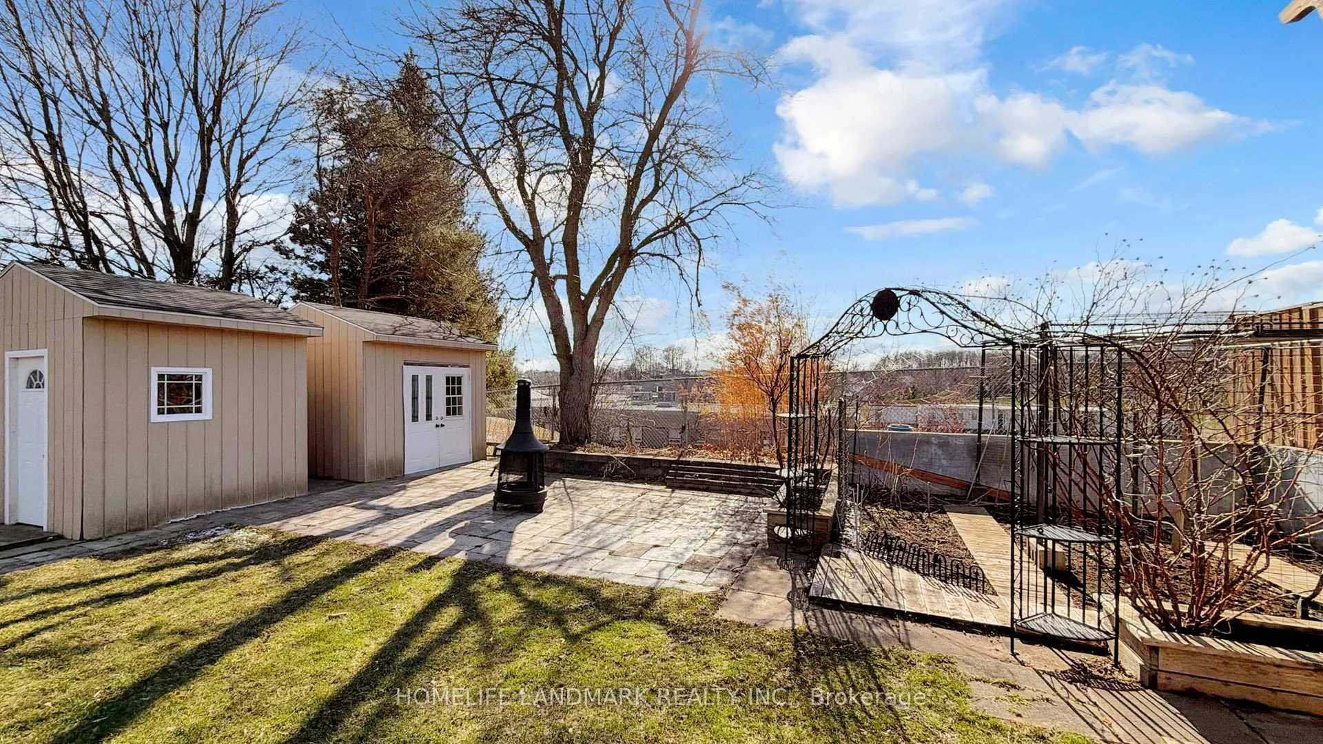 Photo 47 of 330 Guelph Avenue, Cambridge, Silver Heights — HOMEH