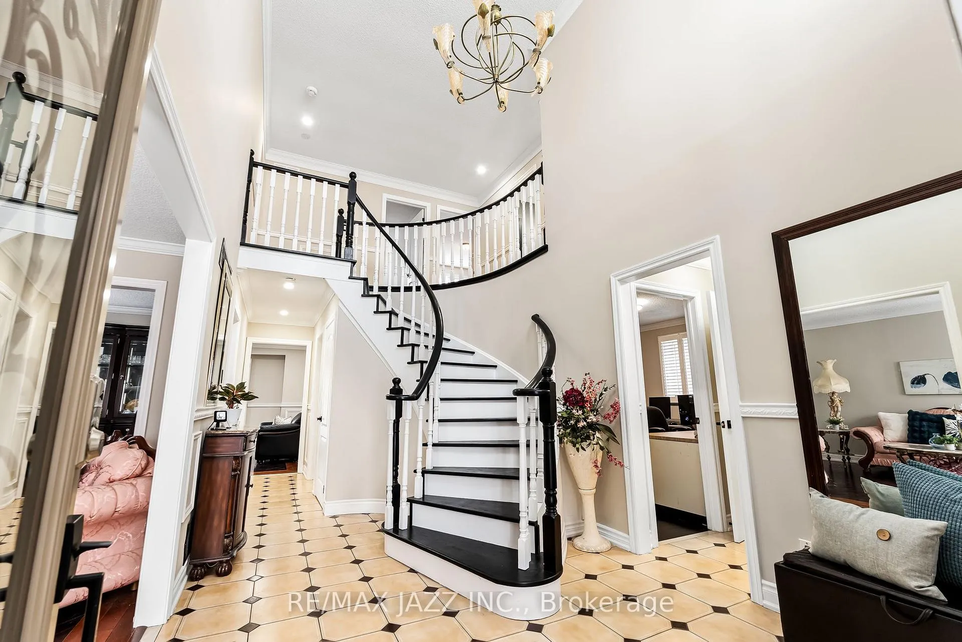 Photo 2 of 53 Coxworth Avenue, Markham, Middlefield — HOMEH