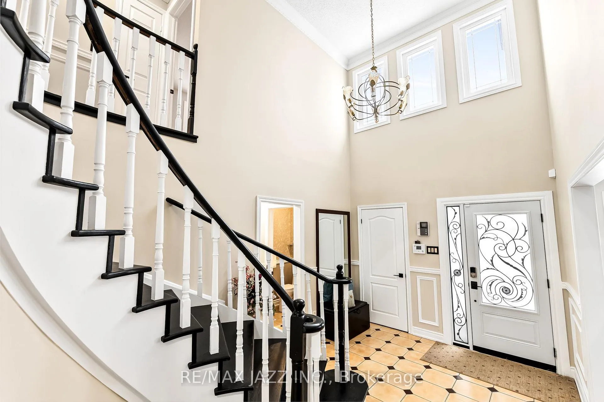Photo 3 of 53 Coxworth Avenue, Markham, Middlefield — HOMEH