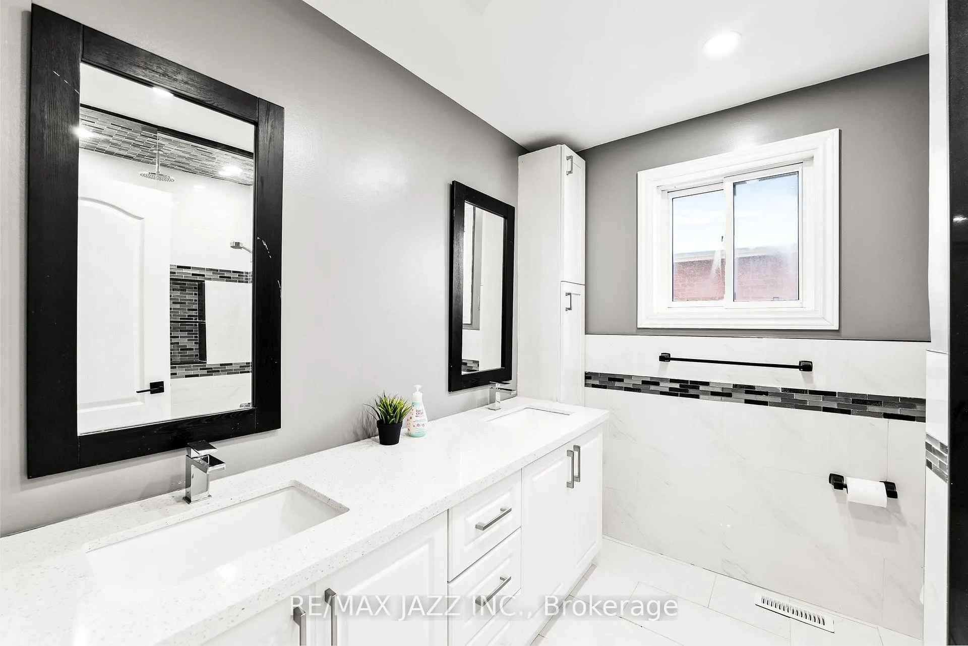 Photo 30 of 53 Coxworth Avenue, Markham, Middlefield — HOMEH