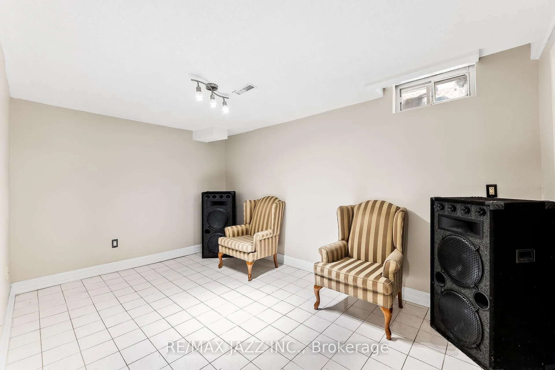 Photo 36 of 53 Coxworth Avenue, Markham, Middlefield — HOMEH