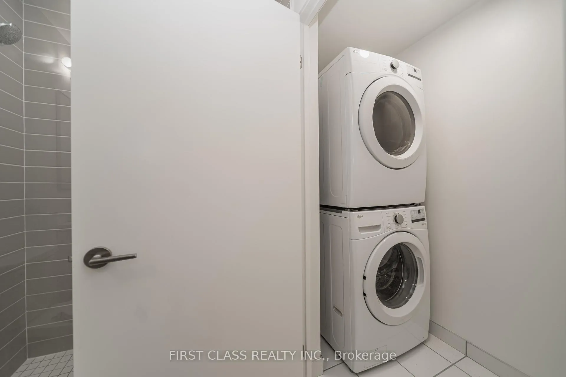 Photo 12 of Unit 1410, 292 Verdale Crossing, Markham, Unionville — HOMEH