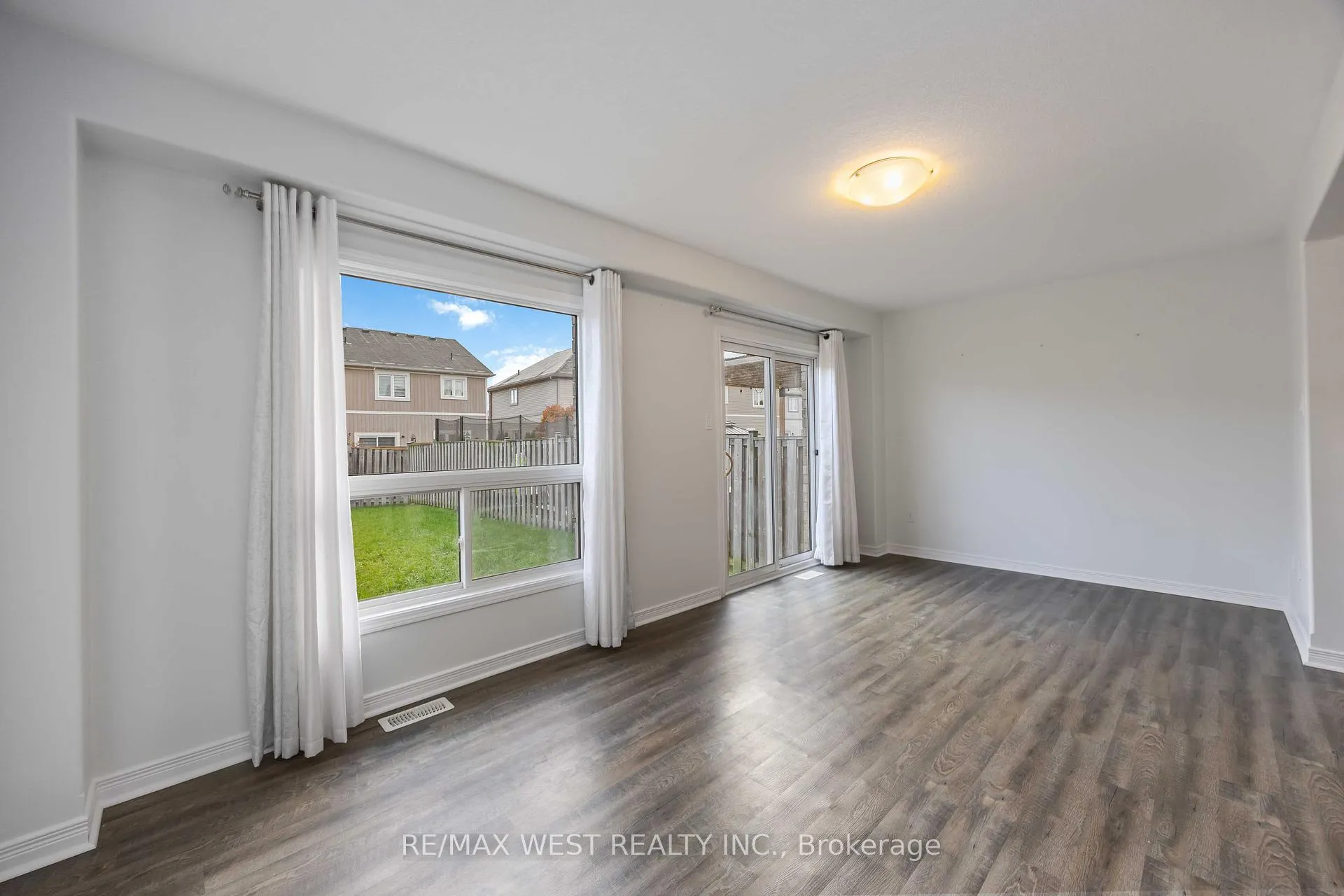 Photo 13 of 87 Warman Street, New Tecumseth, Alliston — HOMEH