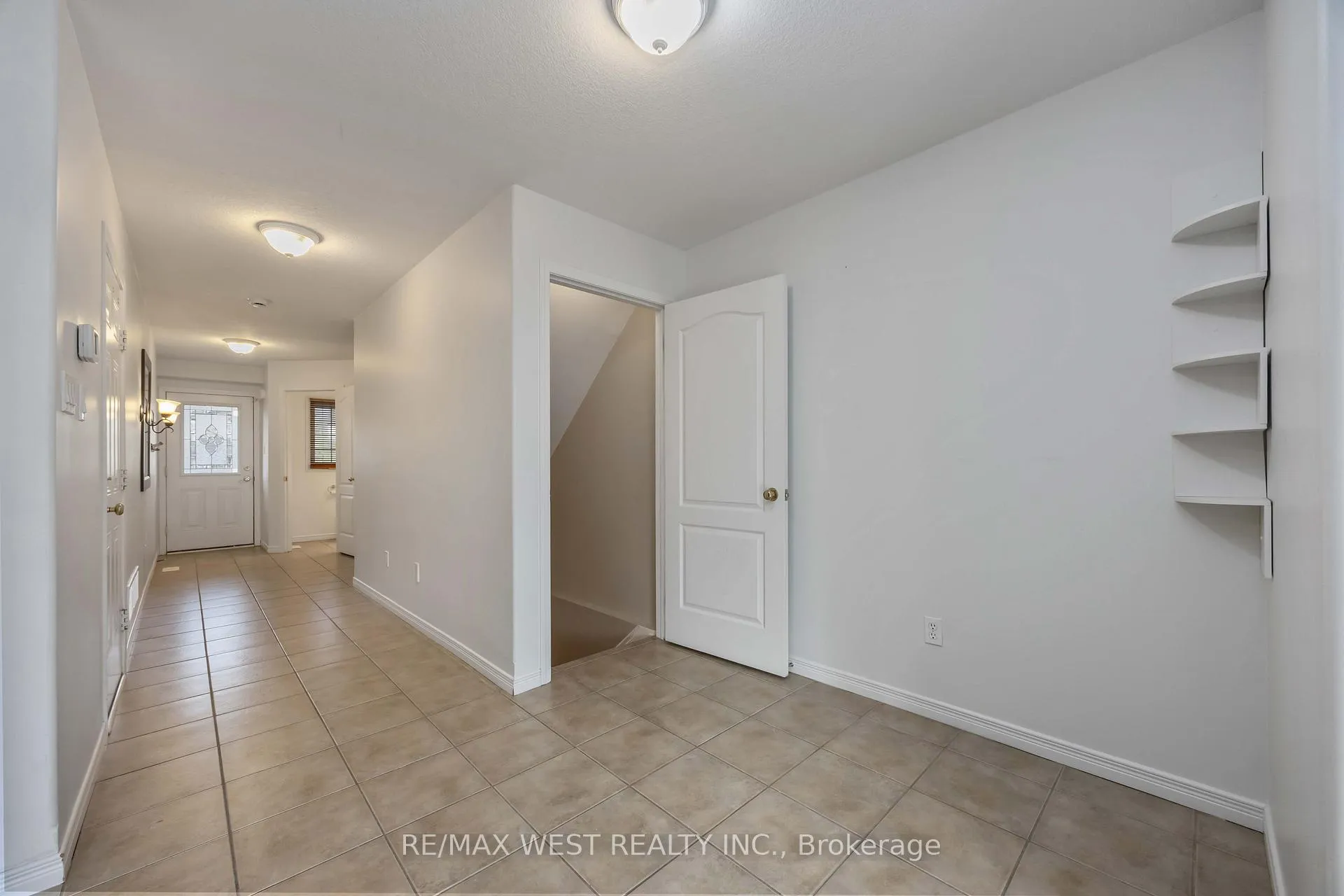 Photo 25 of 87 Warman Street, New Tecumseth, Alliston — HOMEH