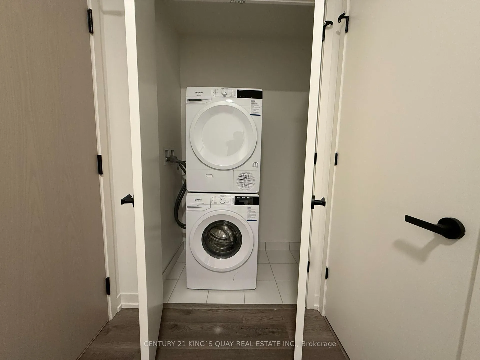 Photo 16 of Unit 3312, 8 Interchange Way, Vaughan, Vaughan Corporate Centre — HOMEH
