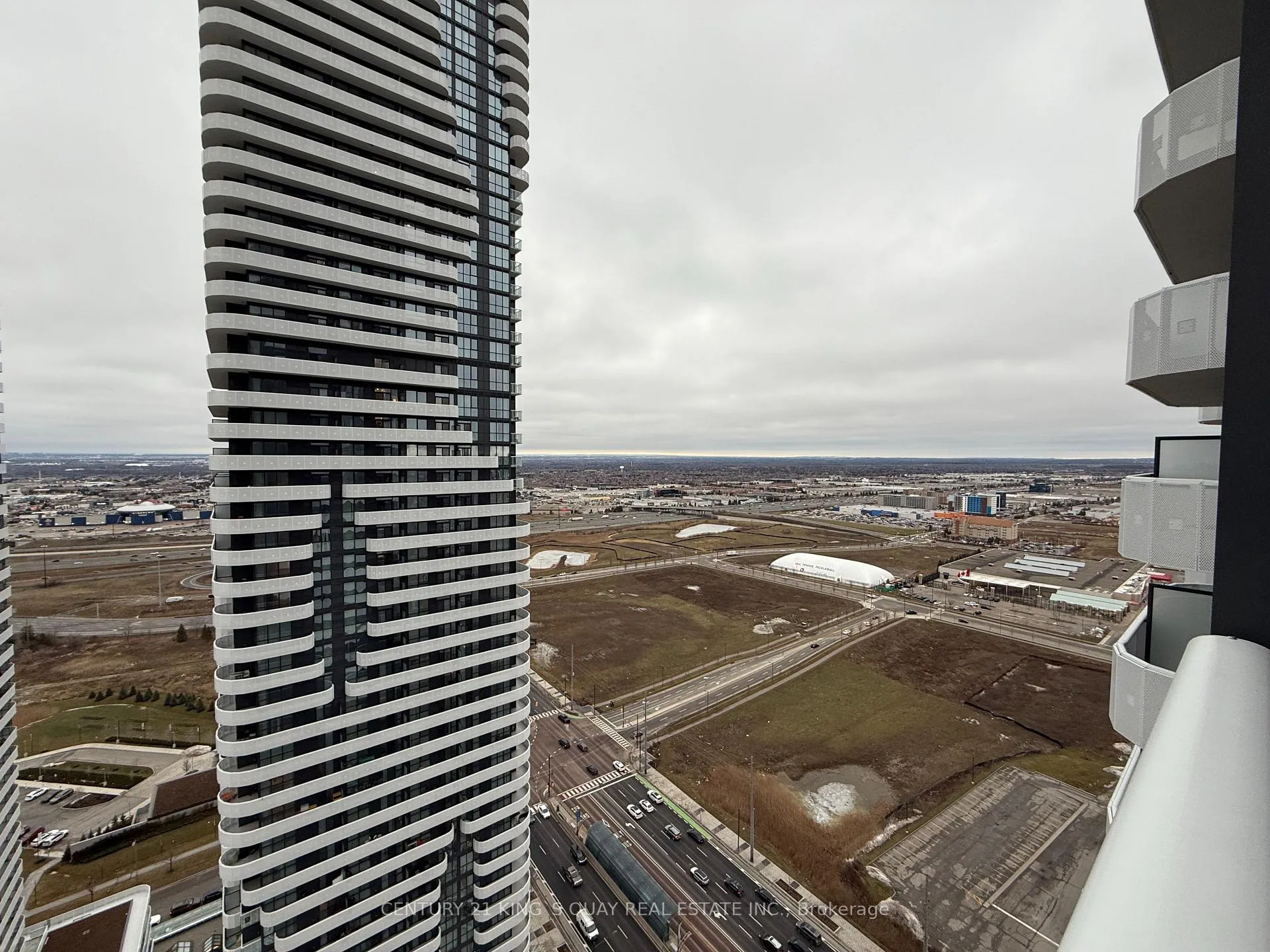 Photo 19 of Unit 3312, 8 Interchange Way, Vaughan, Vaughan Corporate Centre — HOMEH