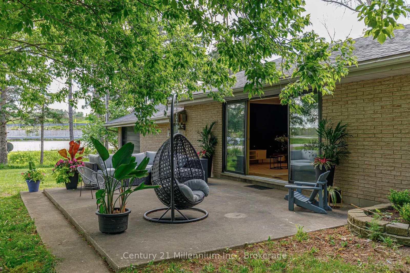 Front of 6278 Vancise Court