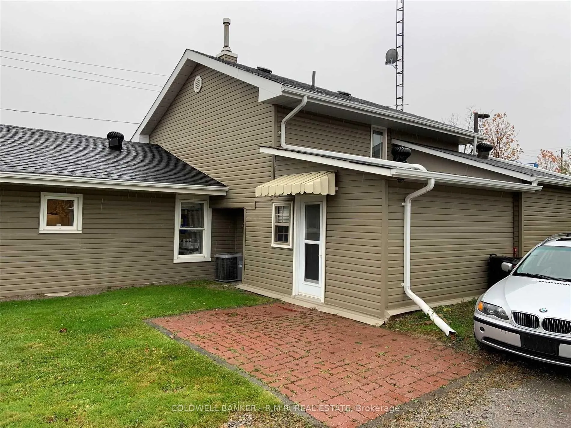 Photo 1 of Unit Upper, 990 Taunton Road E, Whitby, Taunton North — HOMEH