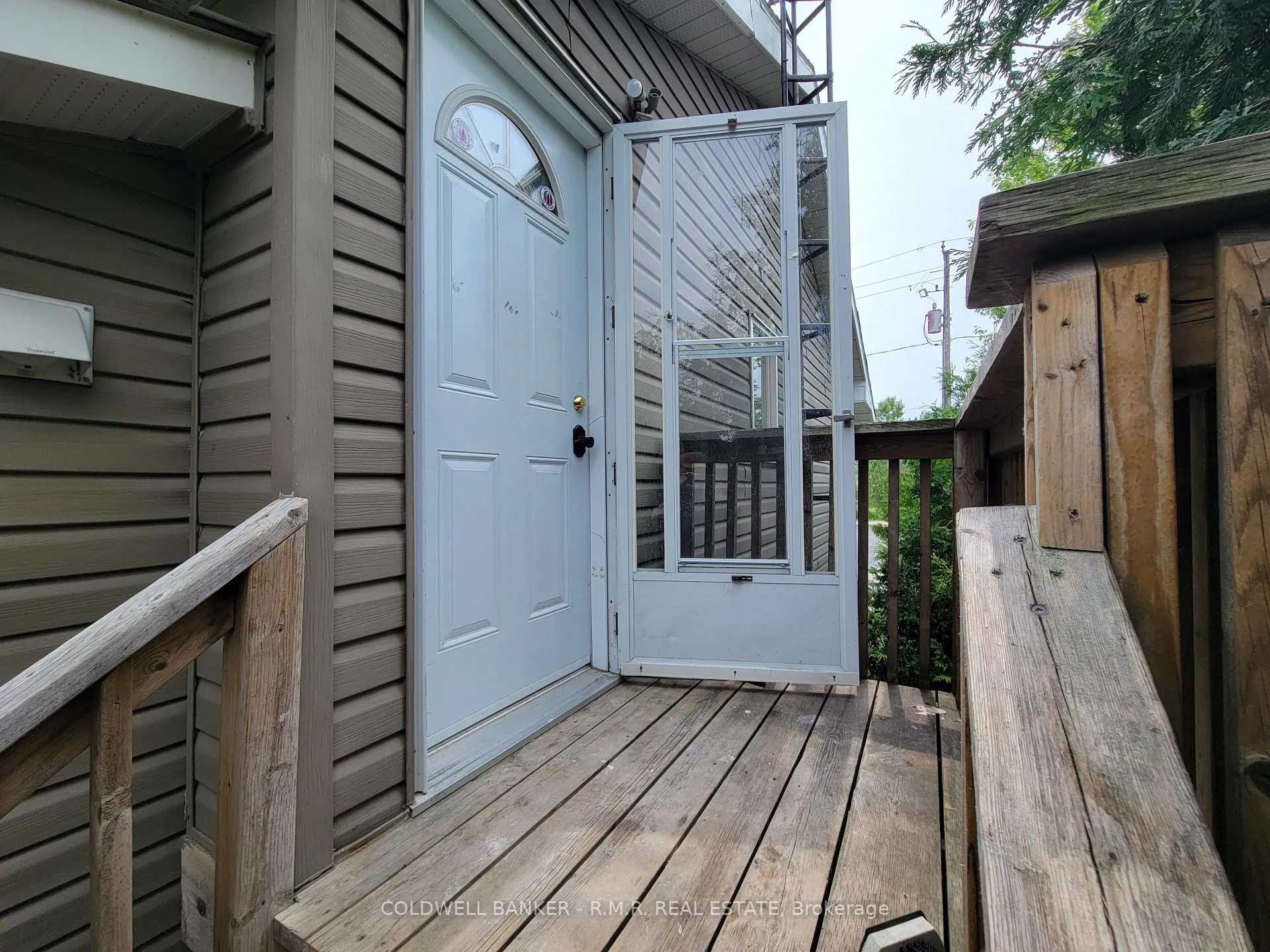 Photo 2 of Unit Upper, 990 Taunton Road E, Whitby, Taunton North — HOMEH
