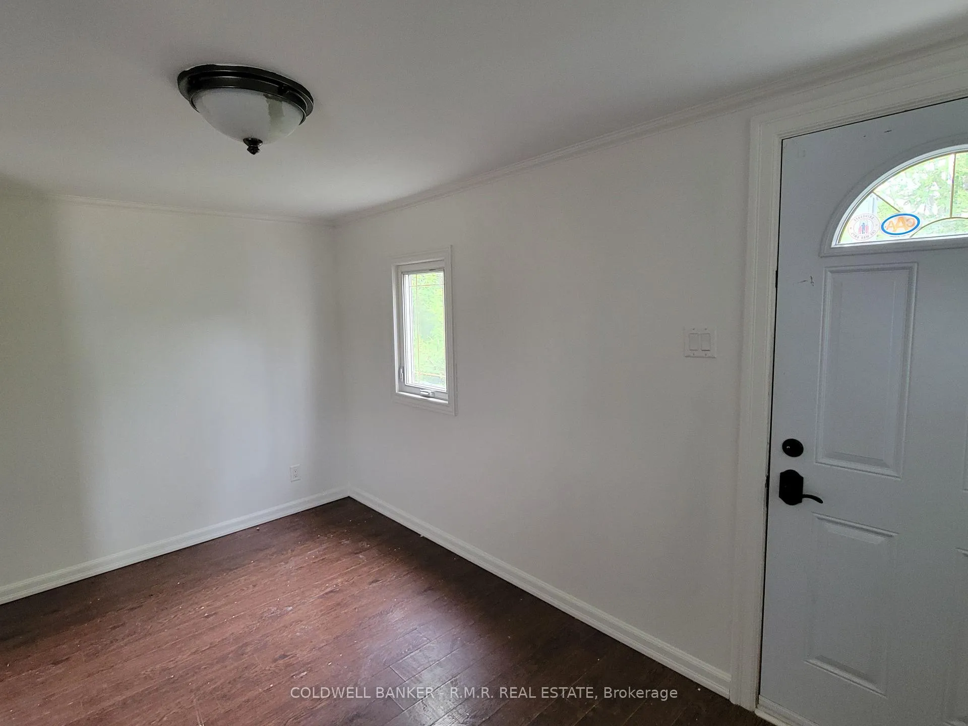 Photo 3 of Unit Upper, 990 Taunton Road E, Whitby, Taunton North — HOMEH